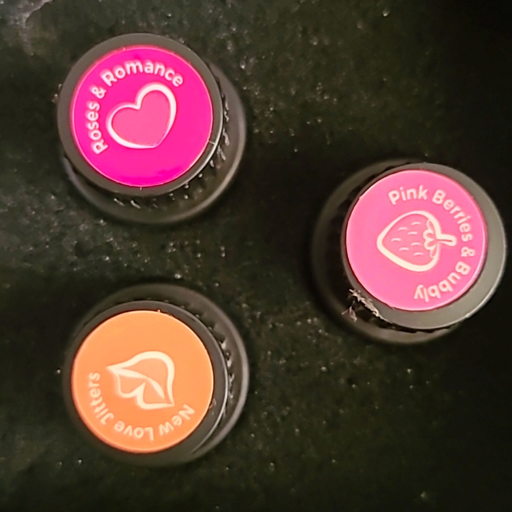 Scentsy Valentines oil 3 pac!